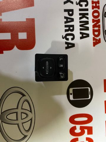 KARTİN TİCARET TOYOTA AURIS-COROLLA ÇIKMA ORJİNAL AYNA AYAR DÜĞMESİ KATLAMALI TİP 2011-2012 ARASI MODELLERE UYUMLUDUR